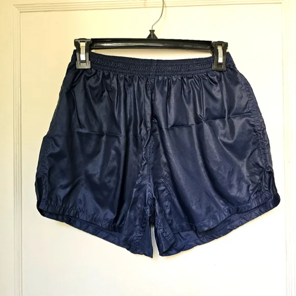 Set of 2 athletic shorts (S & M) - Picture 2 of 9